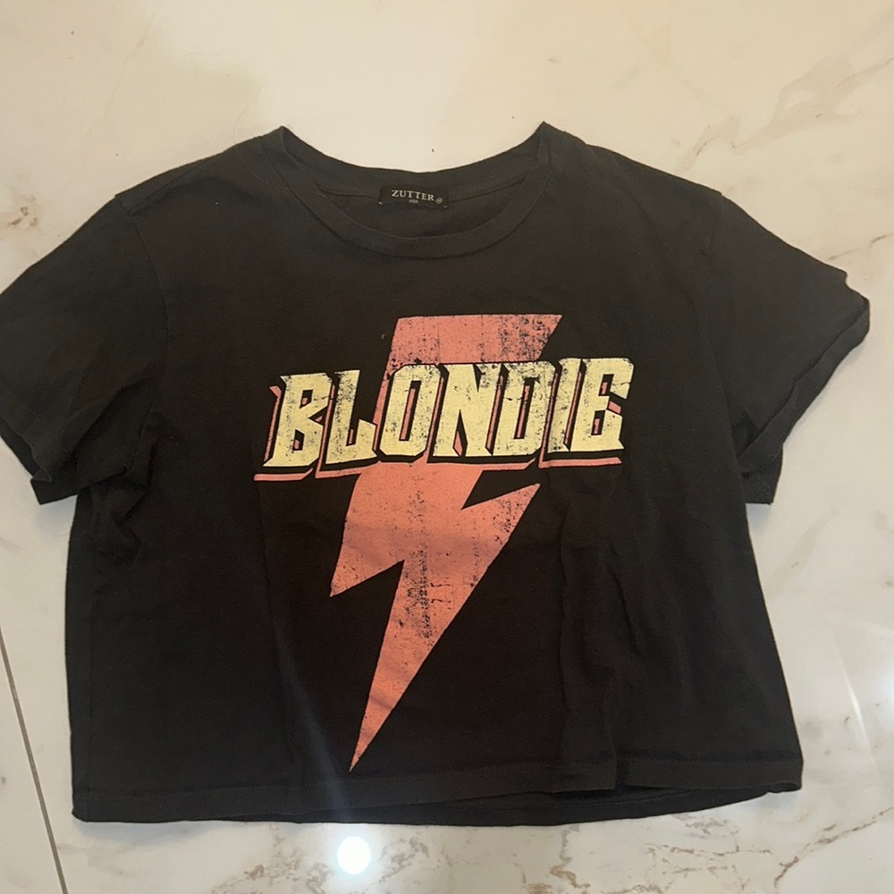 Cropped Tee